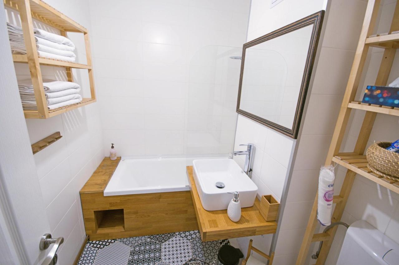 Downtown Wonder Apartament クルージュ＝ナポカ エクステリア 写真
